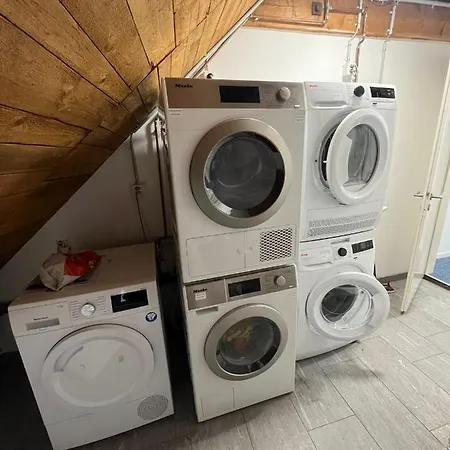Zimmer Mit Geteiltem Bad & Kueche Brugg  Exterior photo