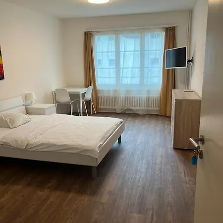 Zimmer Mit Geteiltem Bad & Kueche Brugg  Exterior photo