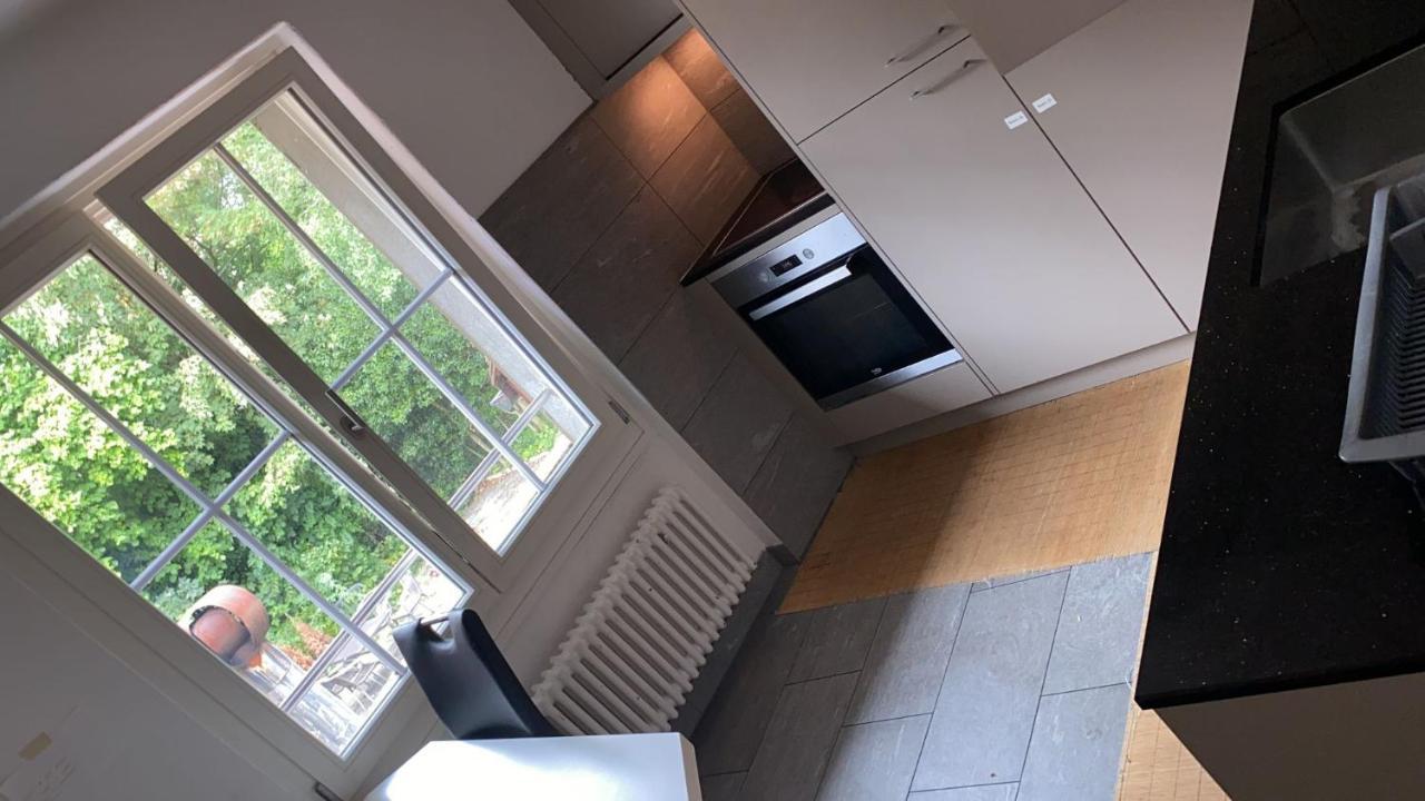 Mit Geteiltem Bad & Kueche Apartment